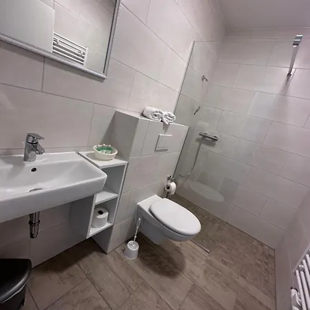 Marina Park 호텔 *